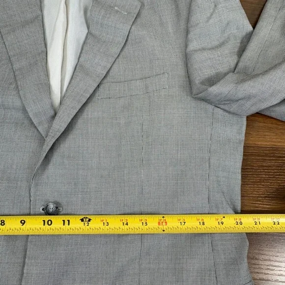 Jos A Bank Mens 42R 36x29 Tailored Fit Gray Cotton Wool Blend Micro Check Suit